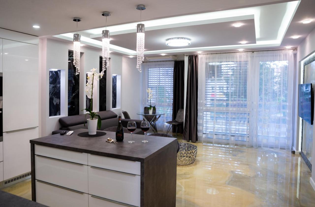Dream Apartman 3 With Free Parking Gyor Ngoại thất bức ảnh